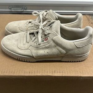 Adidas yeezy Calabasas size 12